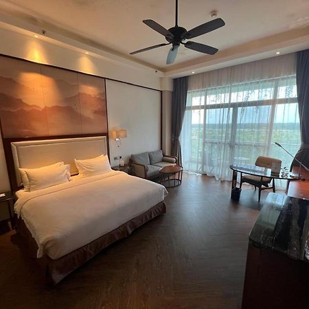 Forest City Golf Hotel Nusajaya  Eksteriør billede