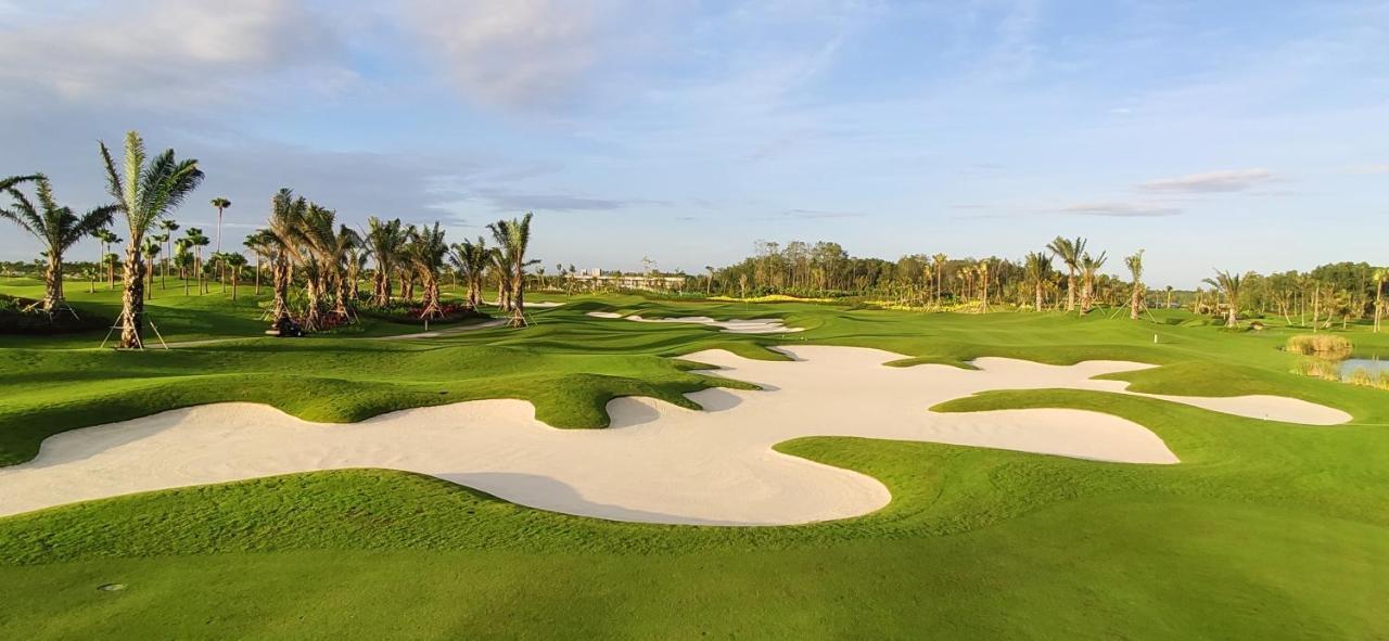 Forest City Golf Hotel Nusajaya  Eksteriør billede