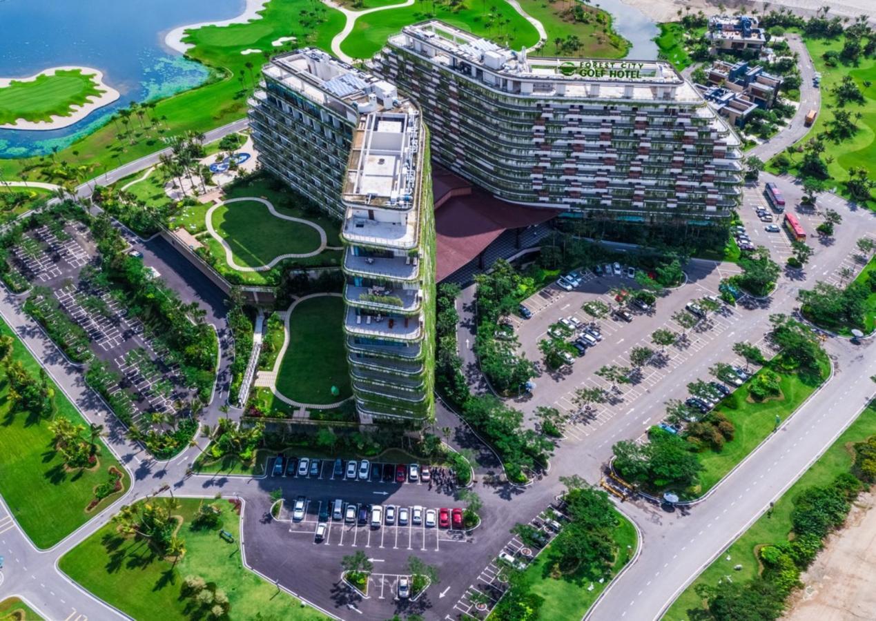 Forest City Golf Hotel Nusajaya  Eksteriør billede