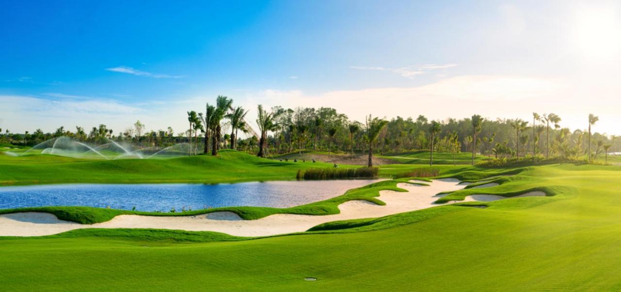 Forest City Golf Hotel Nusajaya  Eksteriør billede