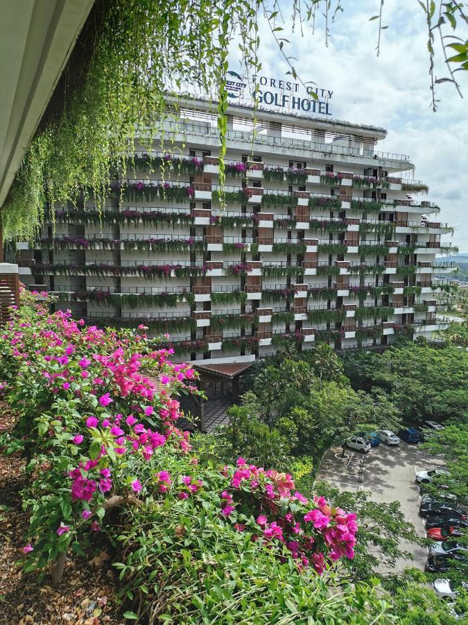 Forest City Golf Hotel Nusajaya  Eksteriør billede