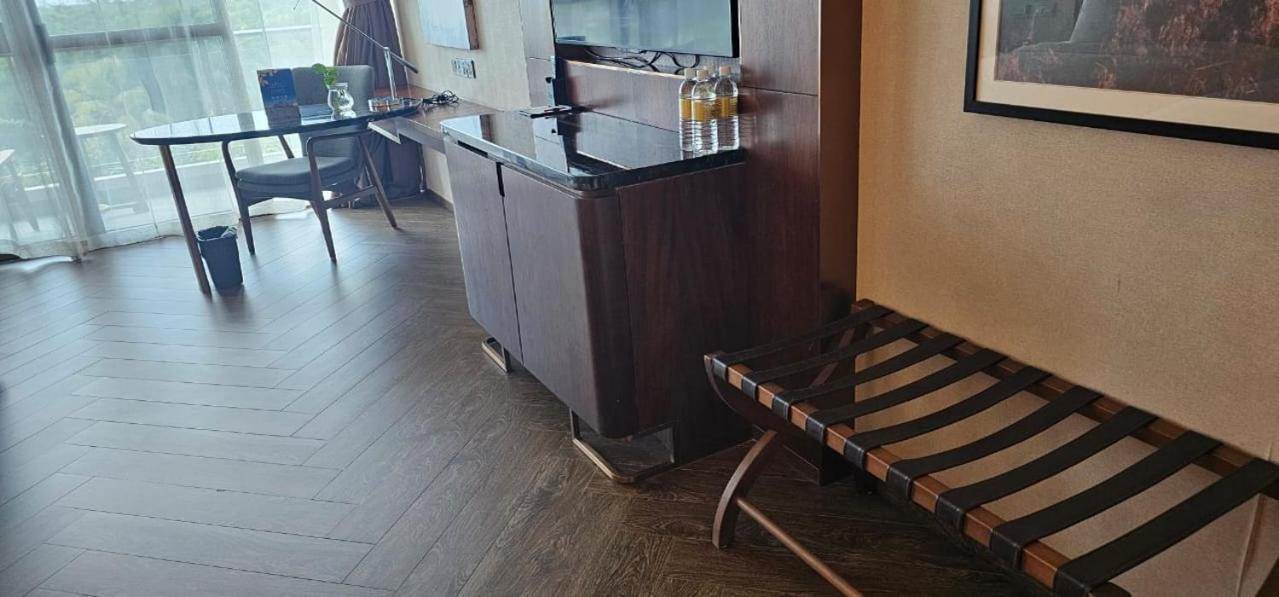 Forest City Golf Hotel Nusajaya  Eksteriør billede